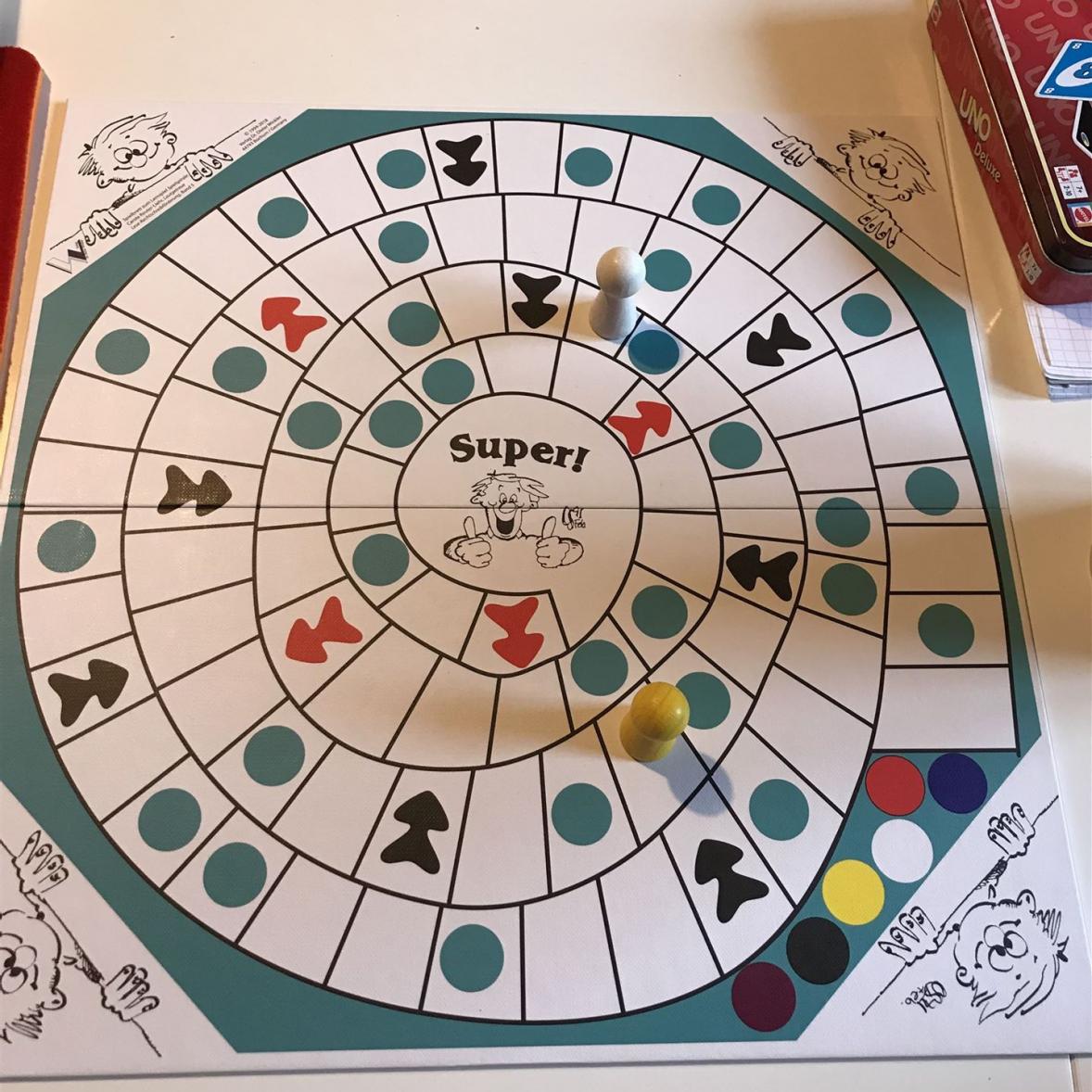 Gesellschaftsspiel
